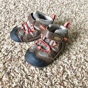 Keen 18m baby hiking boots